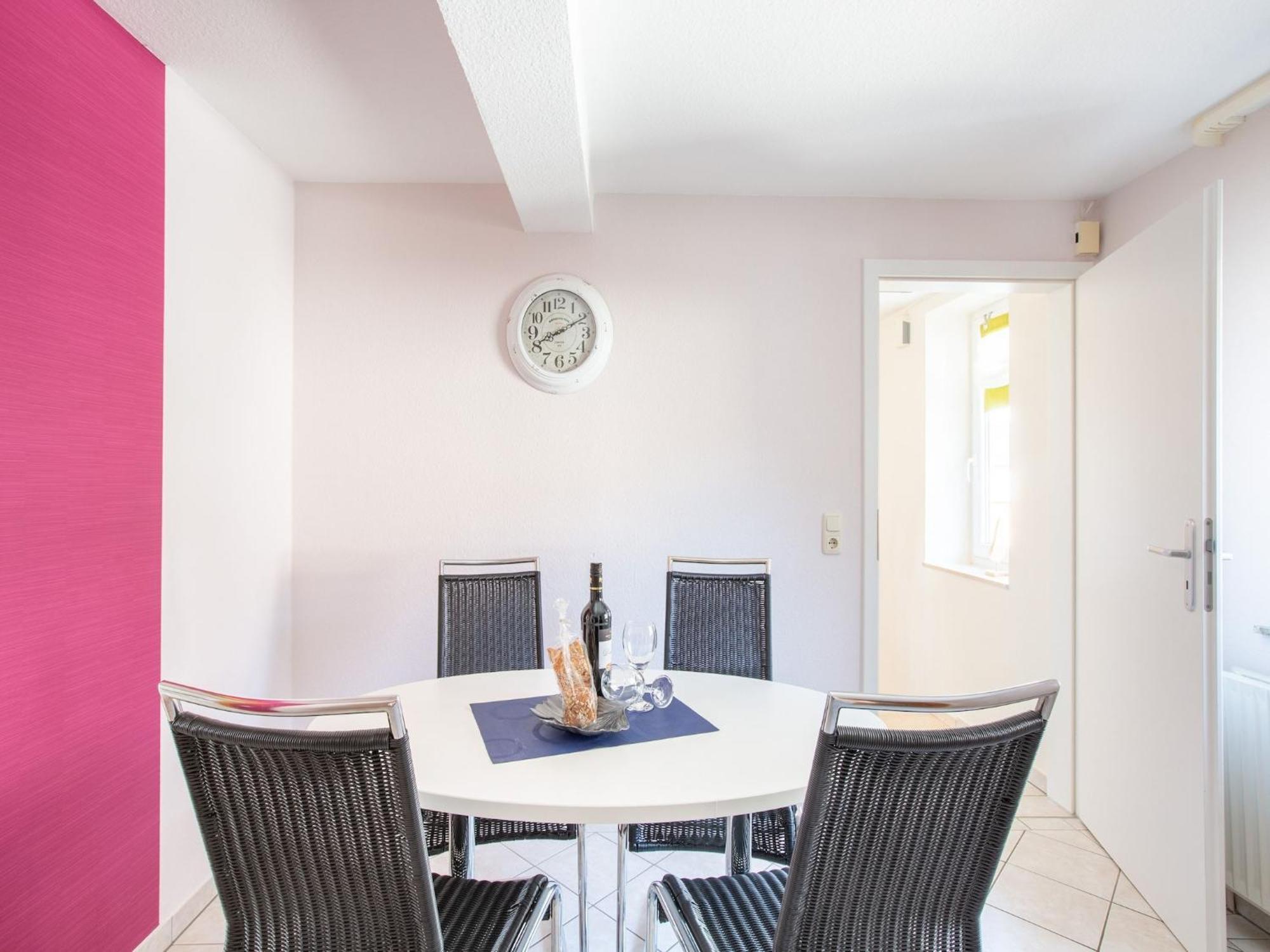 Delightful Holiday Home In Battenberg Near Forest Exteriör bild