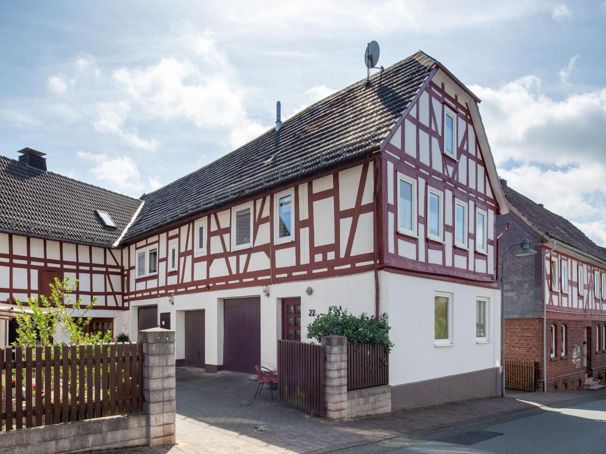 Delightful Holiday Home In Battenberg Near Forest Exteriör bild