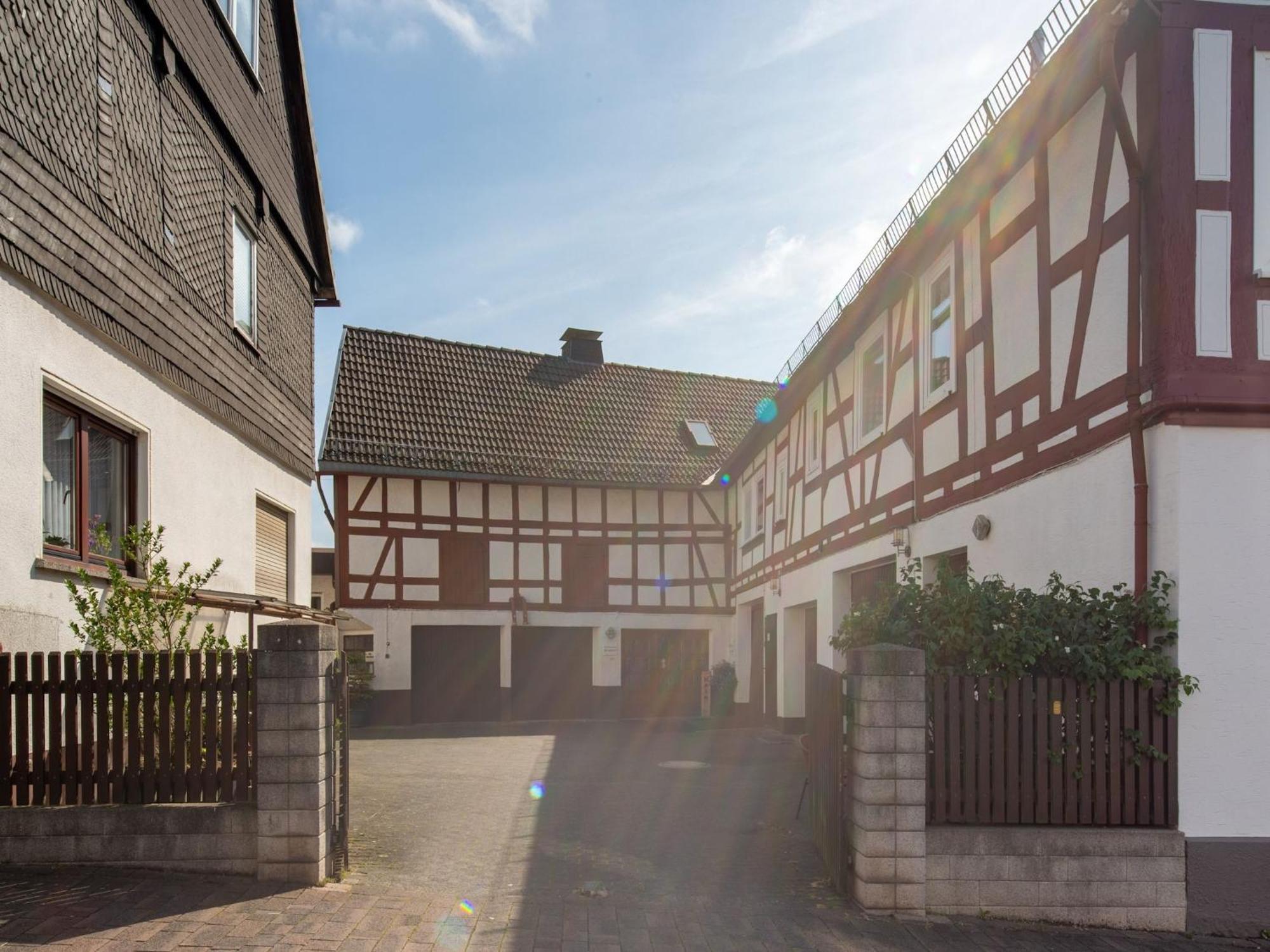 Delightful Holiday Home In Battenberg Near Forest Exteriör bild